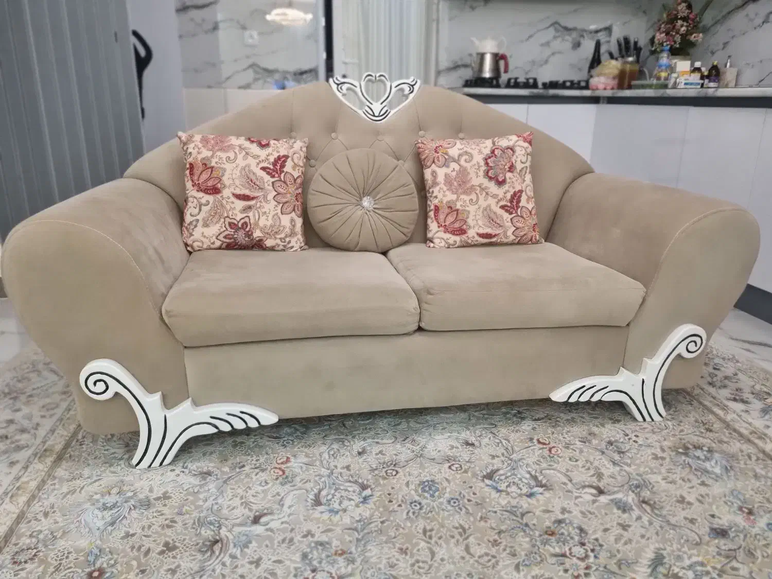 مبل|مبلمان خانگی و میز عسلی|فومن, |دیوار