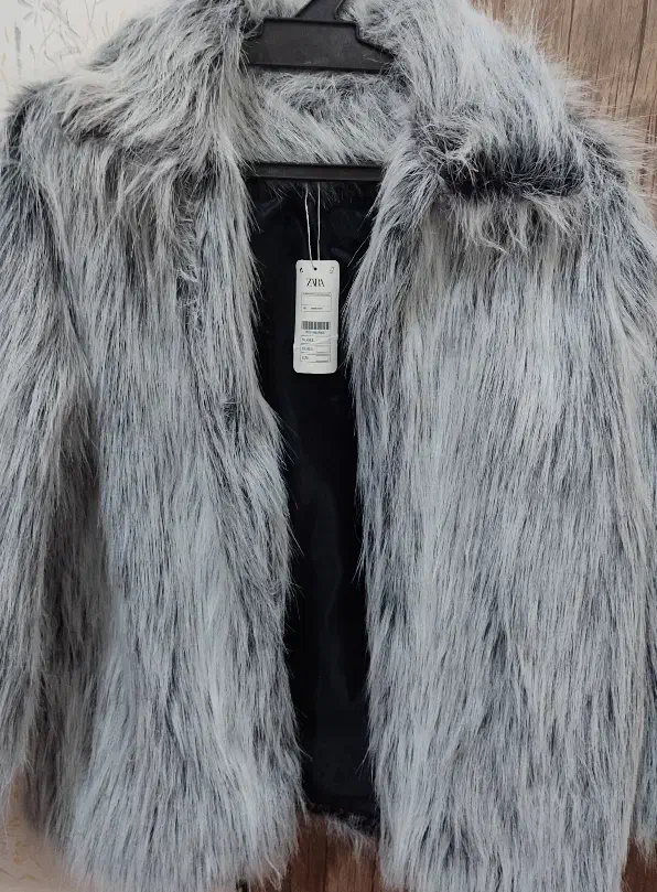 پالتو خز|لباس|اسفراین, |دیوار