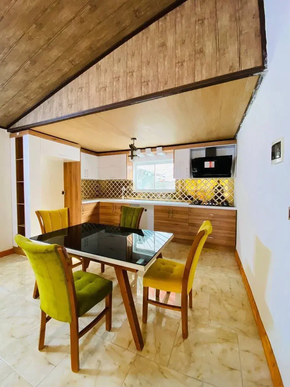 ویلا باغچه همکف شهرکی سند تکبرگ|فروش خانه و ویلا|خوشرودپی, |دیوار