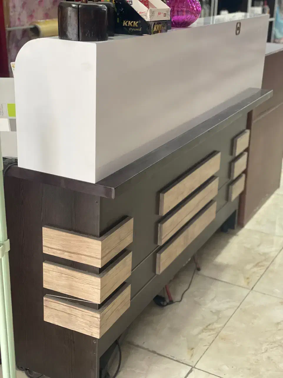 میز فروشگاهی(کانتر،کار)|فروشگاه و مغازه|لنجان, |دیوار