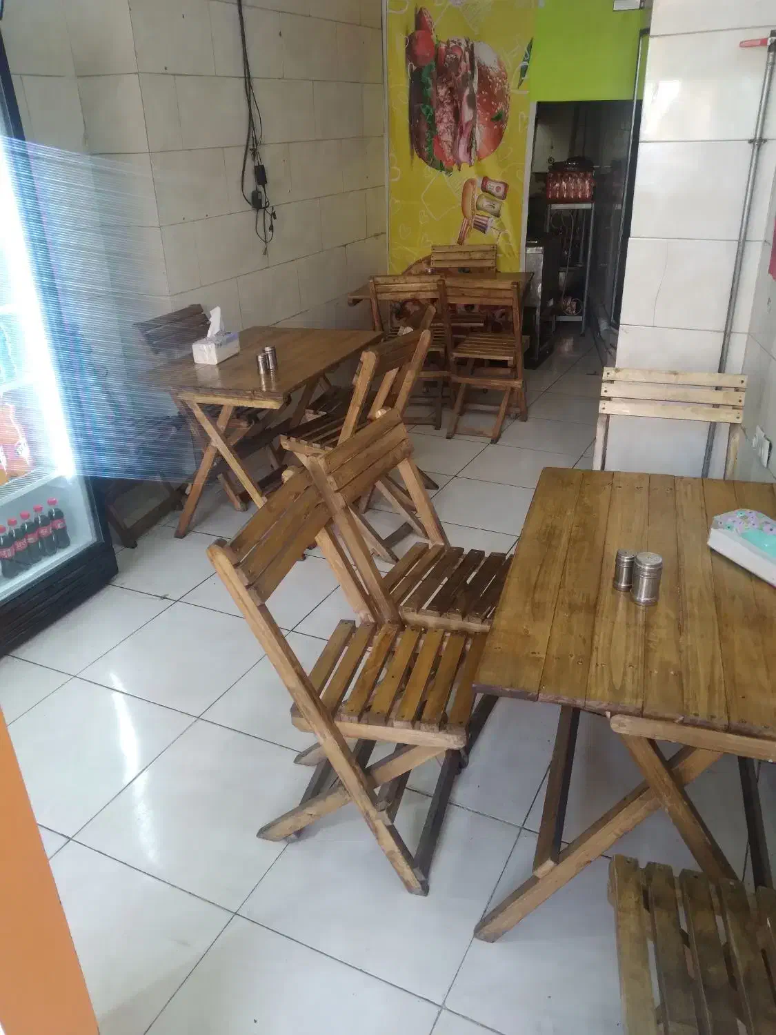 میز و صندلی چوبی|کافی‌شاپ و رستوران|تبریز, |دیوار