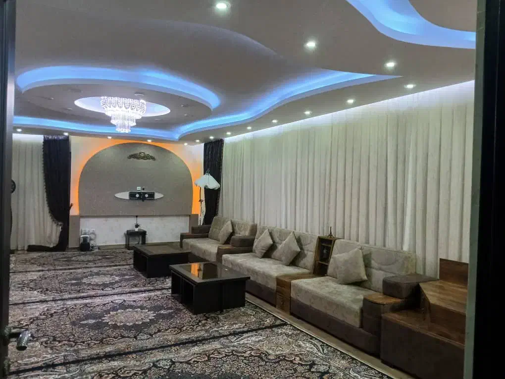 فروش دوواحدسه نبش۱۳۰متری طبق۳و۴روبروی پردیس|فروش آپارتمان|سنندج, |دیوار