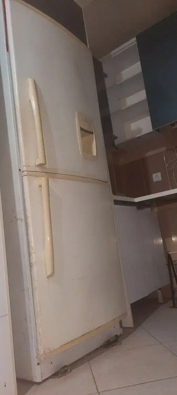 یخچال و فریزر|یخچال و فریزر|قرچک, مجتمع مسکونی طبیعت|دیوار