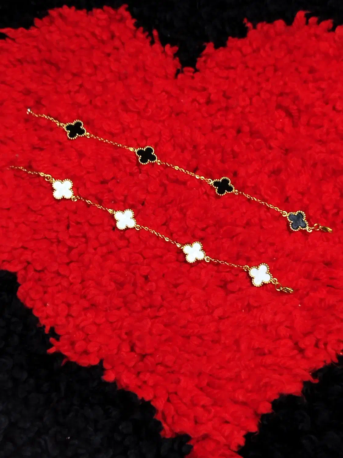 دستبند و گردنبند ونکلیف رنگ ثابت|بدلیجات|یزد, |دیوار