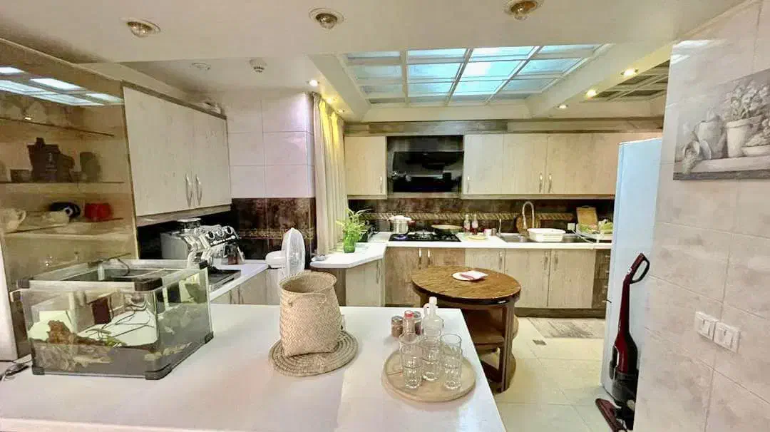 تاپ لوکیشن پاسداران۲۰۰متر/۳خواب(مستر)/مشاعات آبی