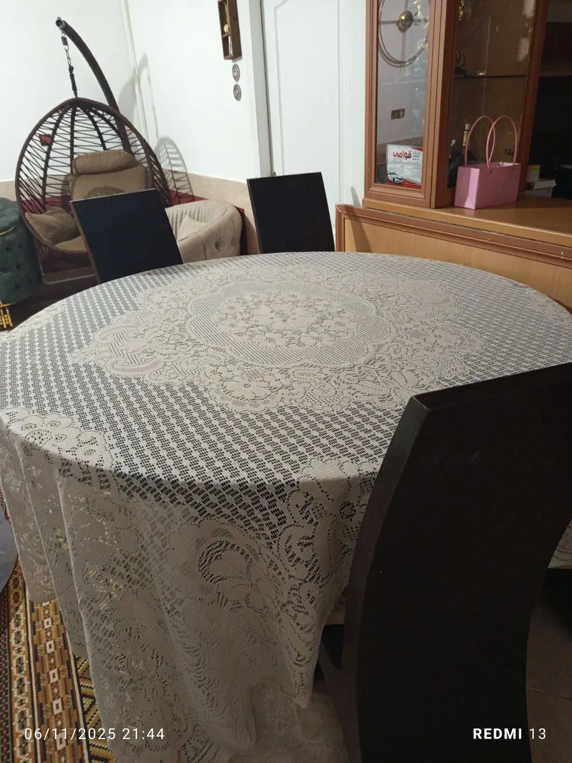 میز ناهار خوری گرد|میز و صندلی غذاخوری|بومهن, |دیوار