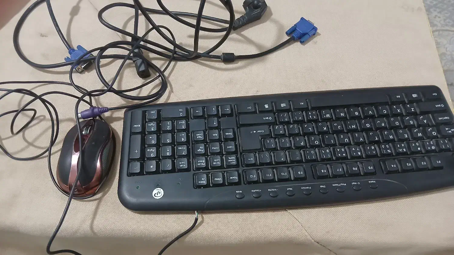 کیبرد با موس|قطعات و لوازم جانبی رایانه|فردیس, شهرک شهید حسینی|دیوار