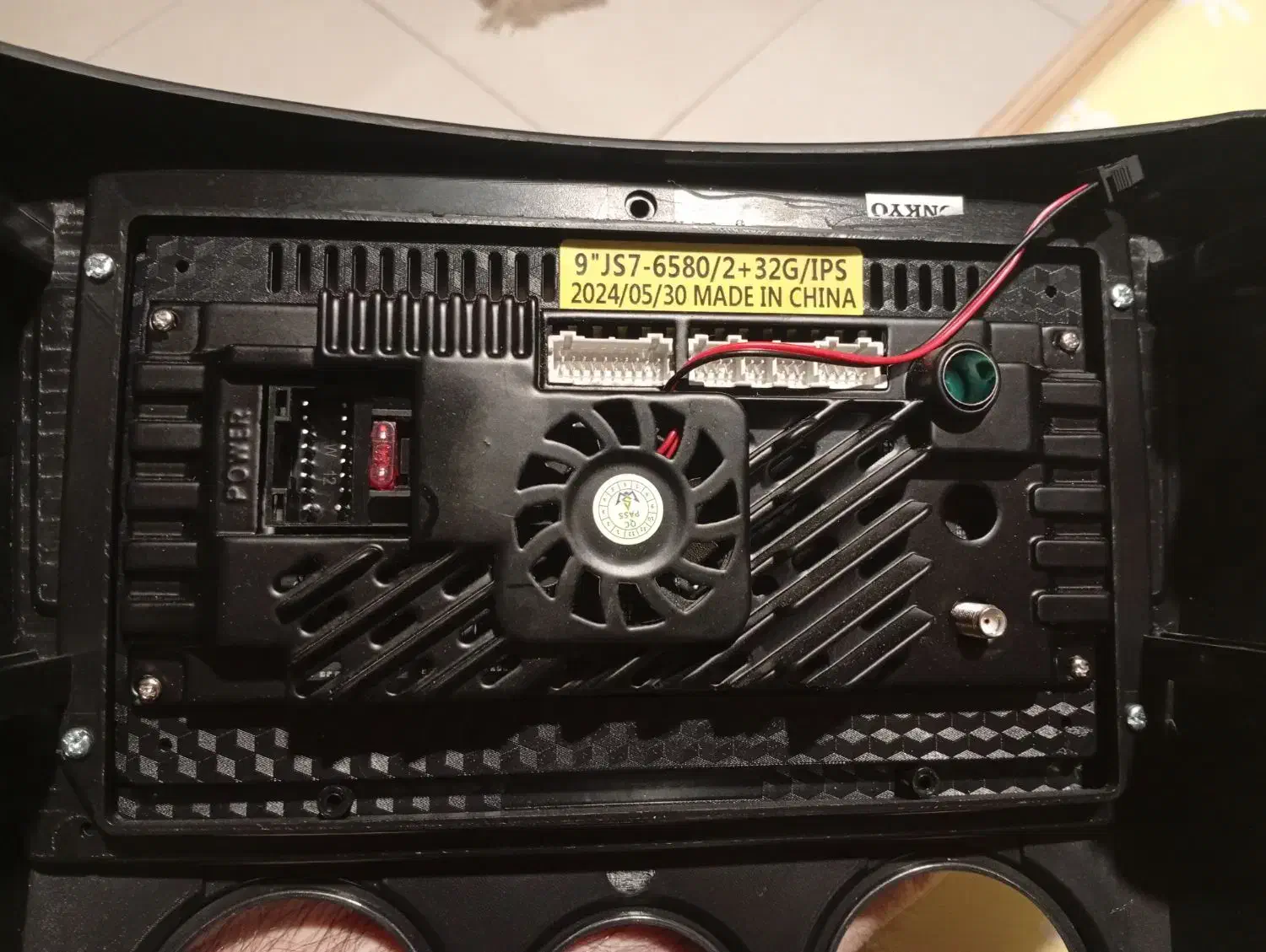 مانیتور ماشین|قطعات یدکی و لوازم جانبی|شیراز, فرهنگ شهر|دیوار