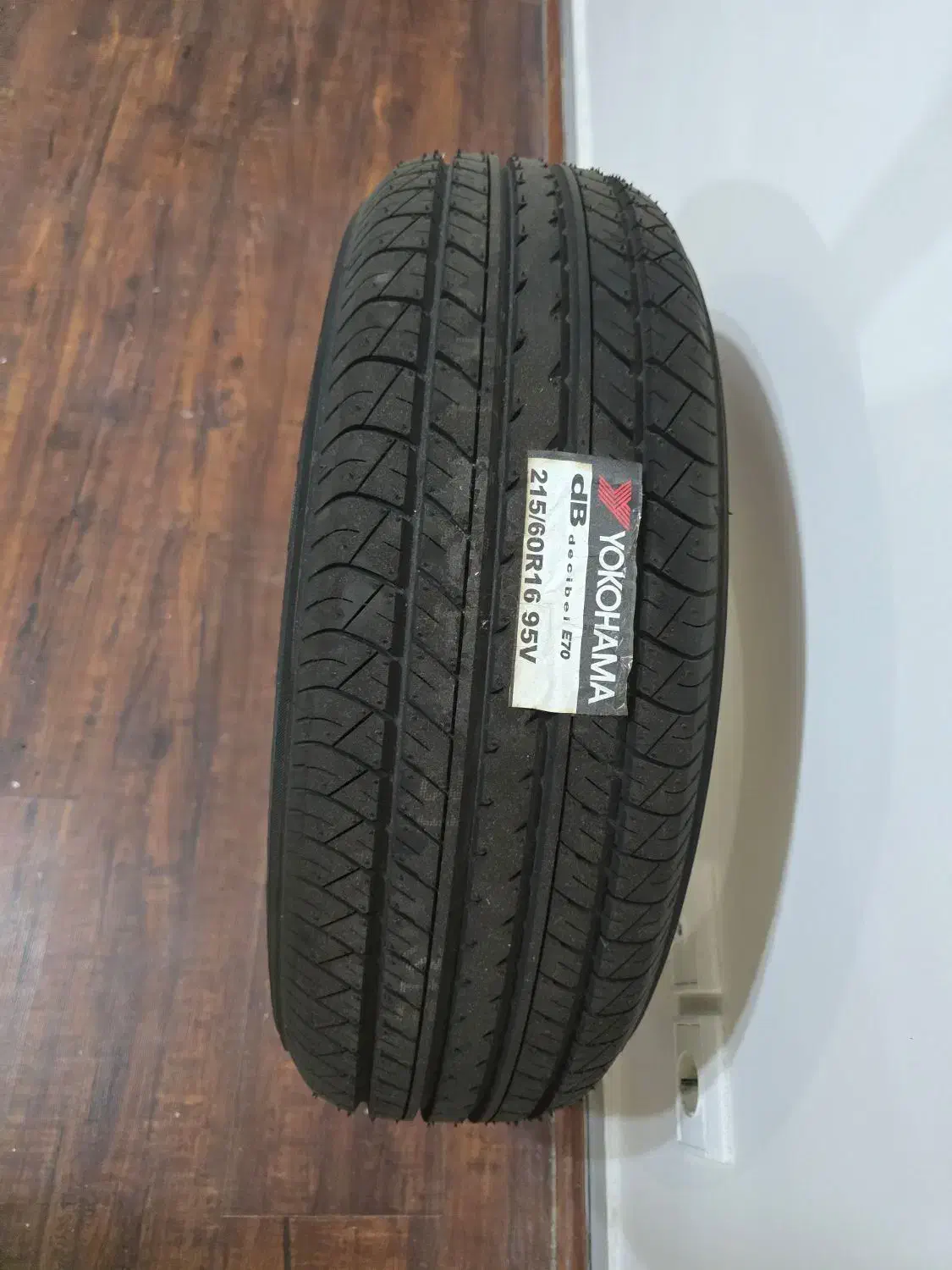 لاستیک ۲۱۵/۶۰r۱۶ یوکوهاما ژاپن اصل|قطعات یدکی و لوازم جانبی|بندرعباس, |دیوار