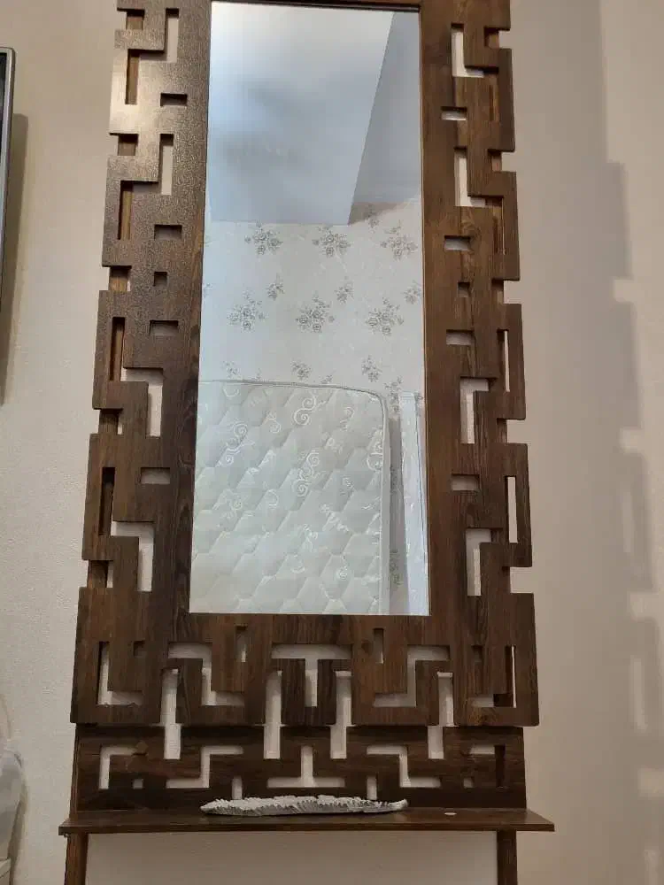 آیینه و صندلی|آینه|گرمدره, |دیوار