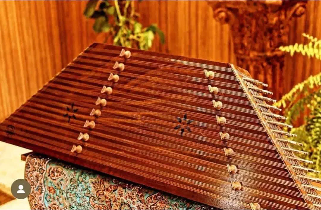 سنتور فرتاک|سازهای سنتی|تاکستان, |دیوار