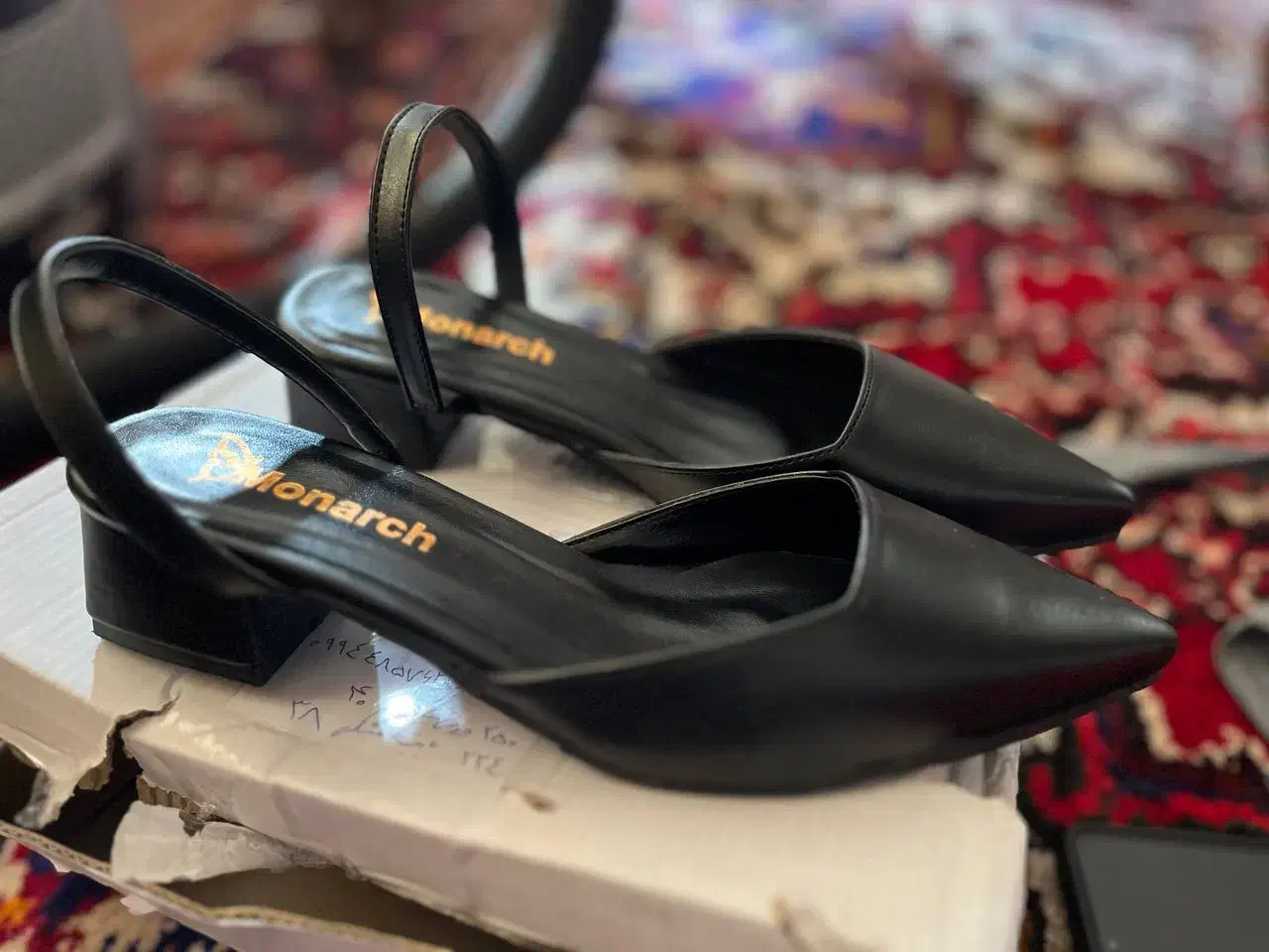 کفش راحتی|کیف، کفش، کمربند|سراب, |دیوار