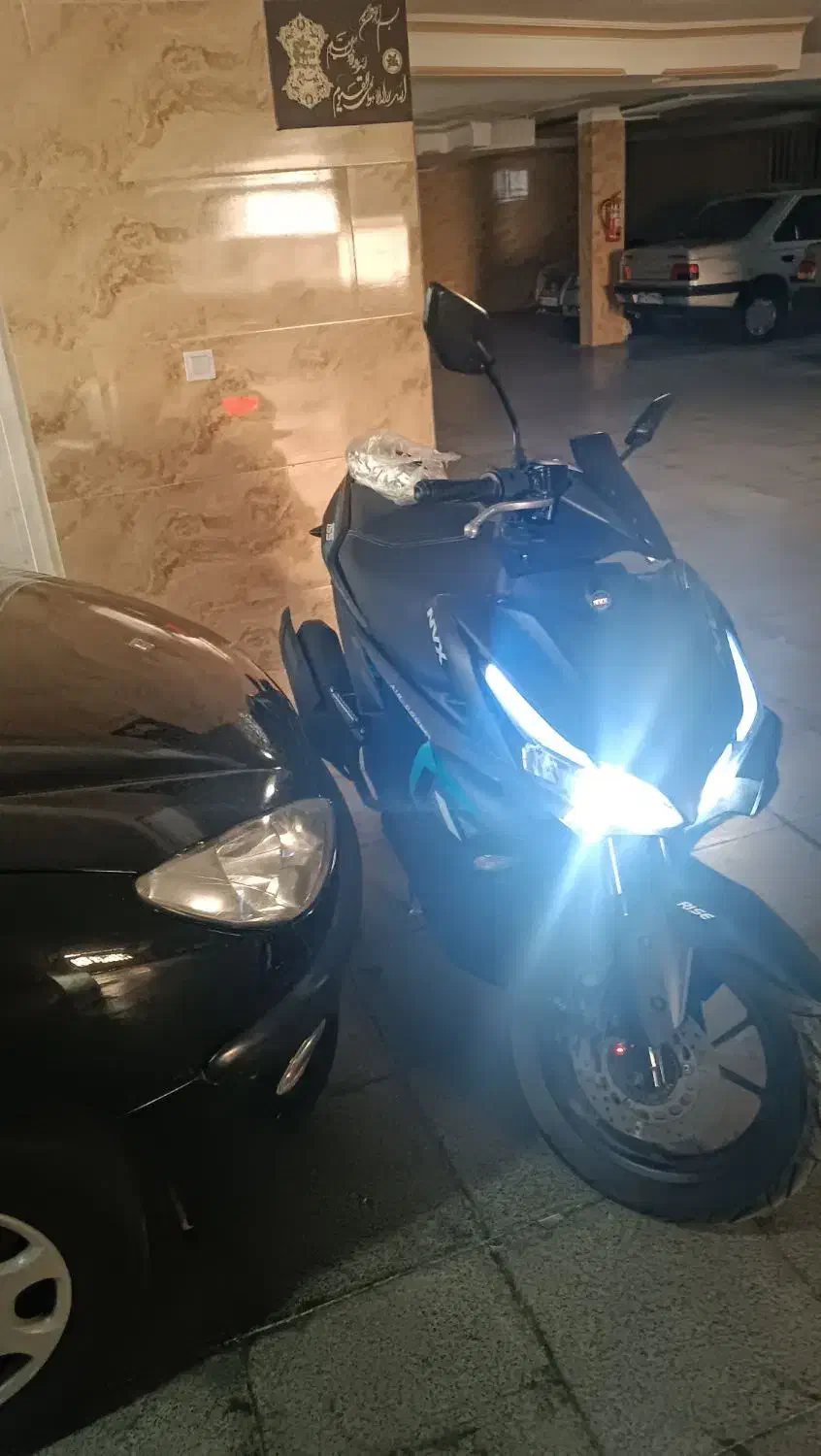 nvx مدل 1401 آیروکس|موتورسیکلت|تهران, حکیمیه|دیوار