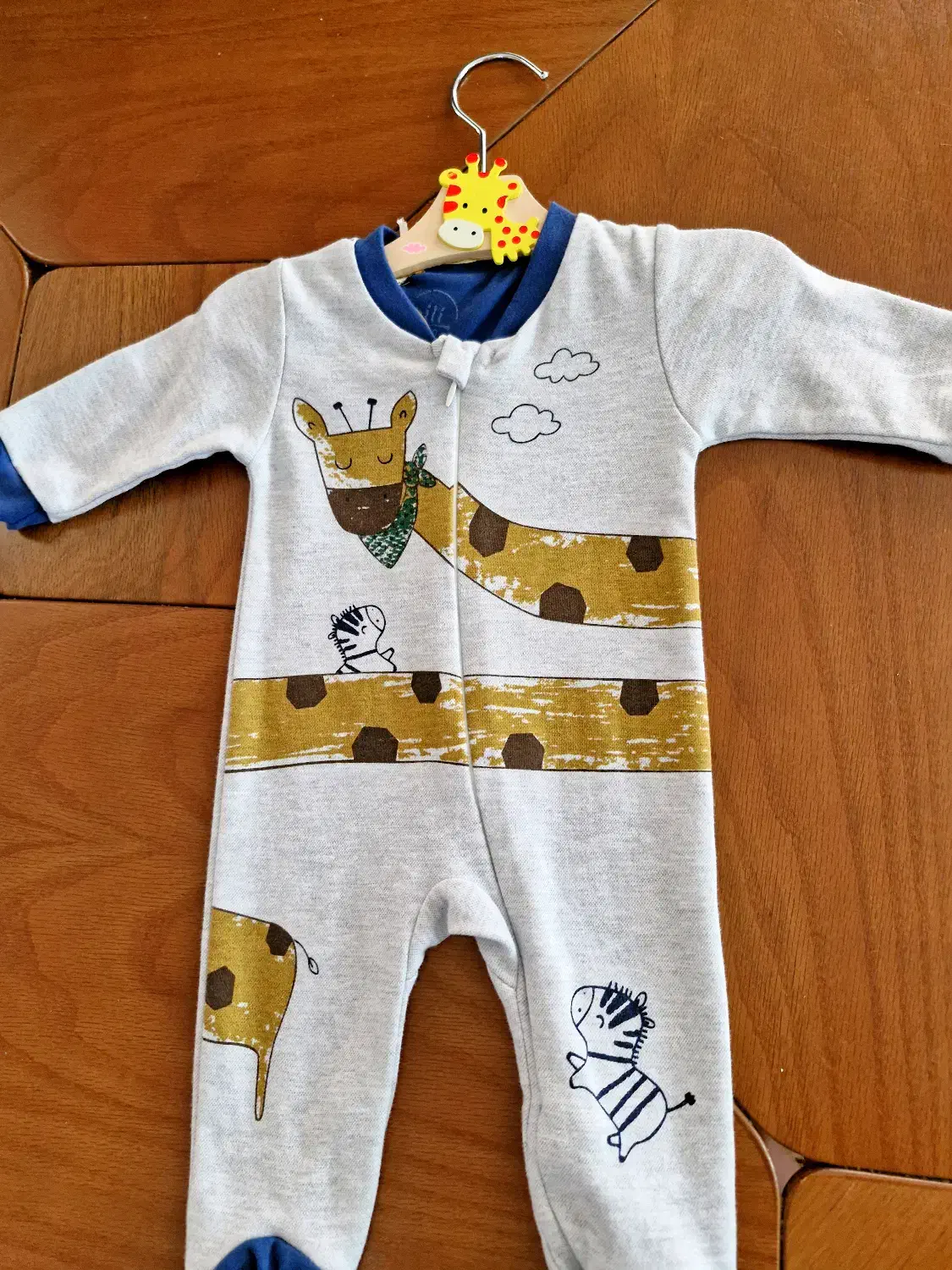 لباس نوزادی|کفش و لباس بچه|آمل, |دیوار