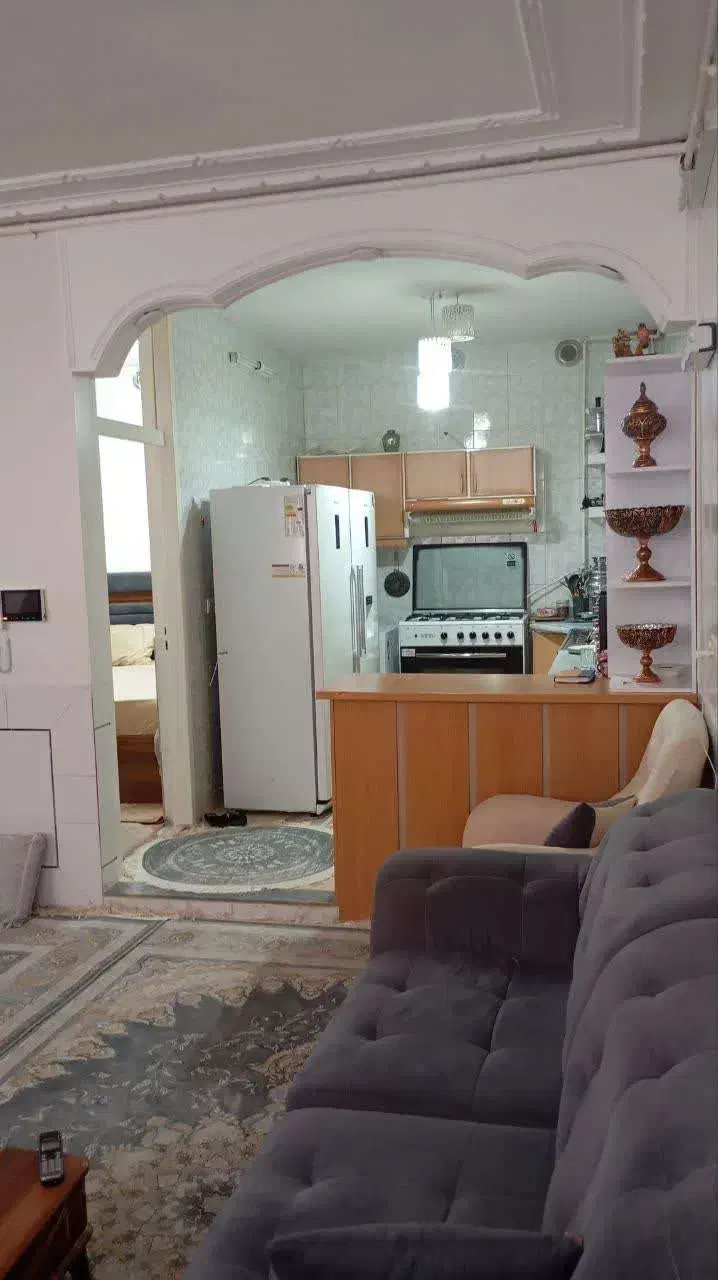 فروش خانه حیاط دار۲ طبقه|فروش خانه و ویلا|خمینی‌شهر, |دیوار