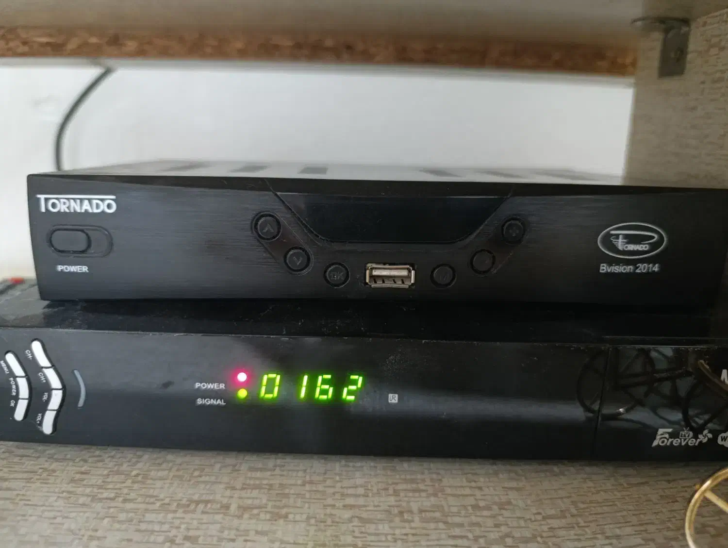 گیرنده و دیجیتال تلویزیون با آنتن|صوتی و تصویری|تاکستان, |دیوار