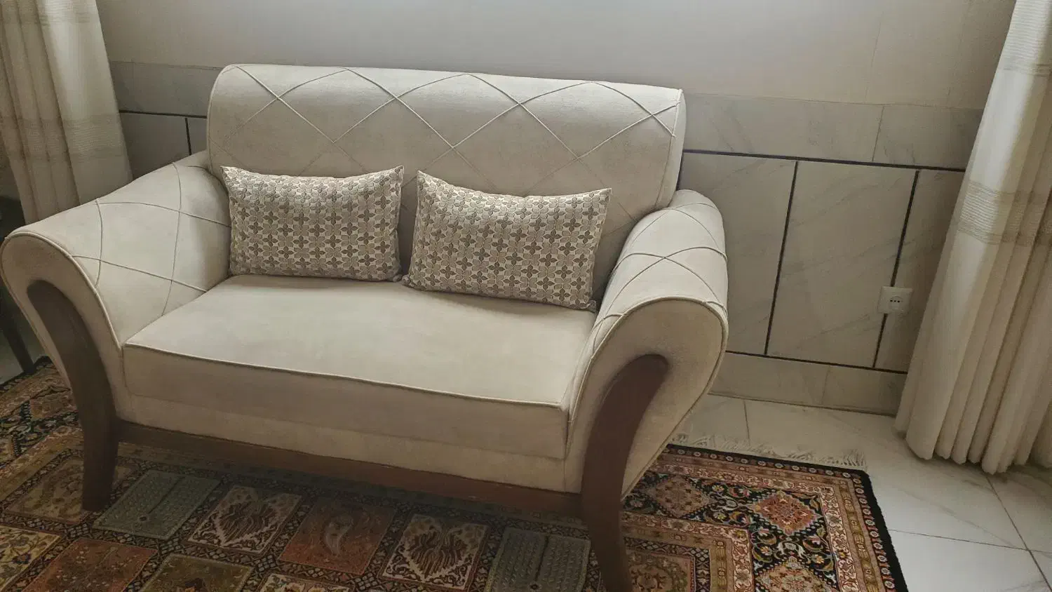 فروش مبل هفت نفره..تمیز.بدون زدگی و پارگی|مبلمان خانگی و میز عسلی|لنجان, |دیوار