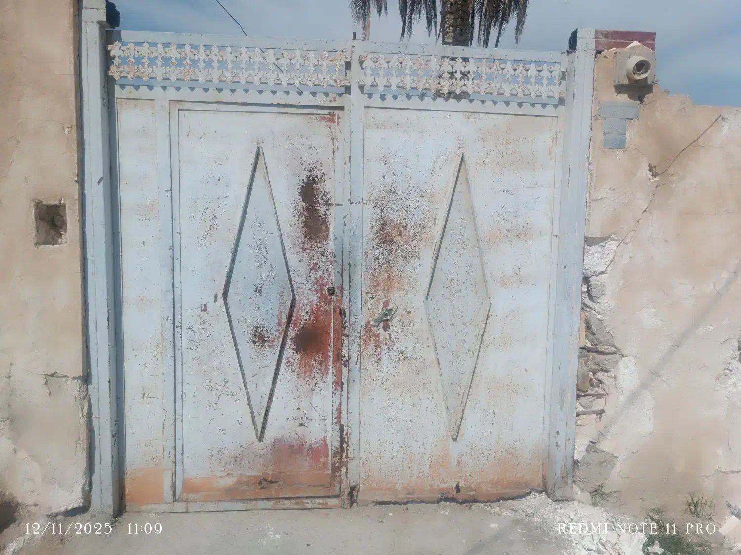 درب حیاط|مصالح و تجهیزات ساختمان|خمیر, |دیوار