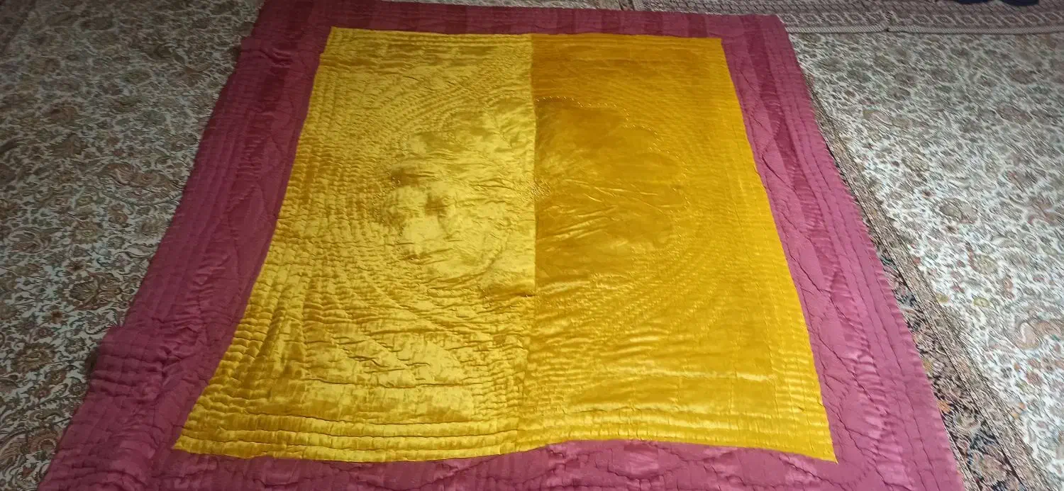 لحاف نگین دوزی شده|رختخواب، بالش، پتو|فولادشهر, فولادشهر|دیوار