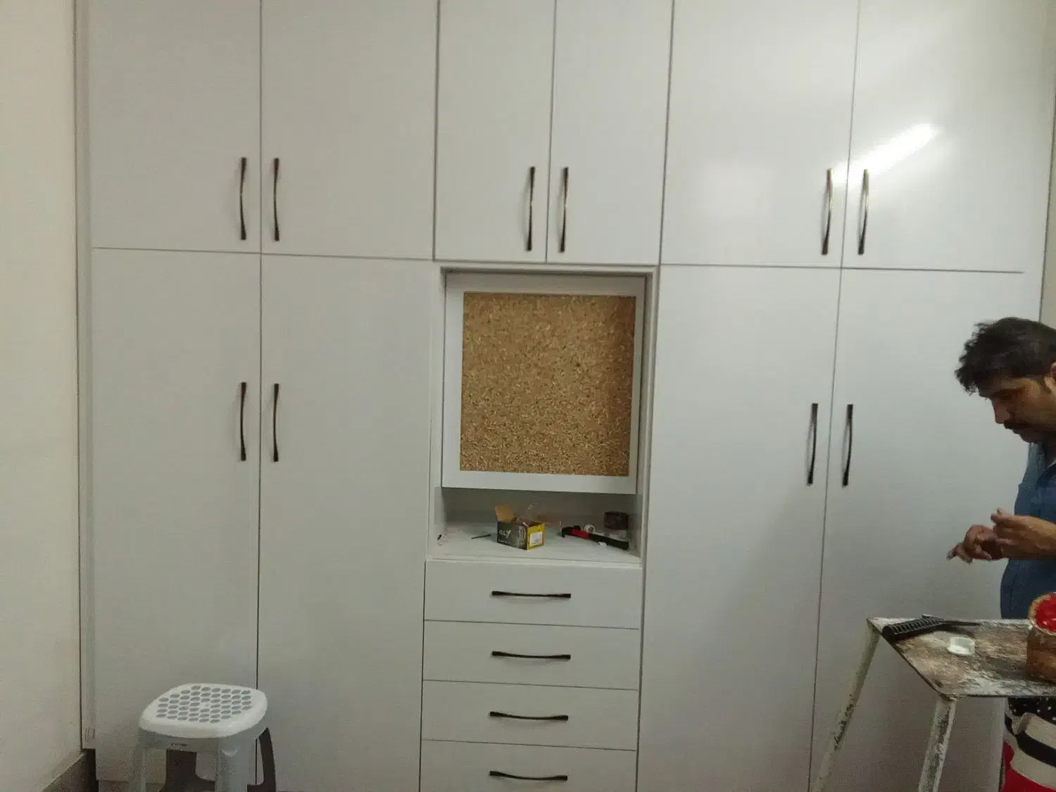 تعمیرات و تغییرات و تعویض کابینت ام دی اف|خدمات پیشه و مهارت|بابلسر, |دیوار