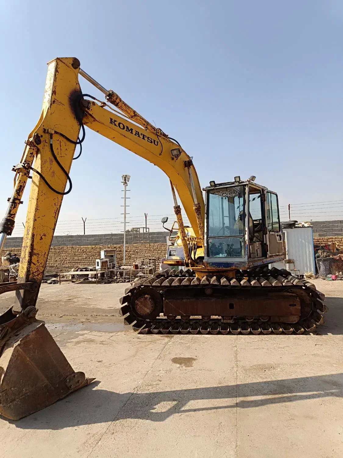 بیل مکانیکی|خودرو سنگین|ابریشم, |دیوار