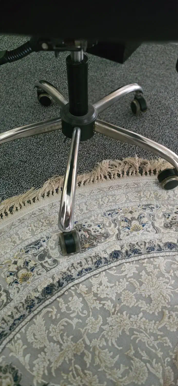 ۳عددصندلی گردون اداری نو|صندلی و نیمکت|یاسوج, |دیوار