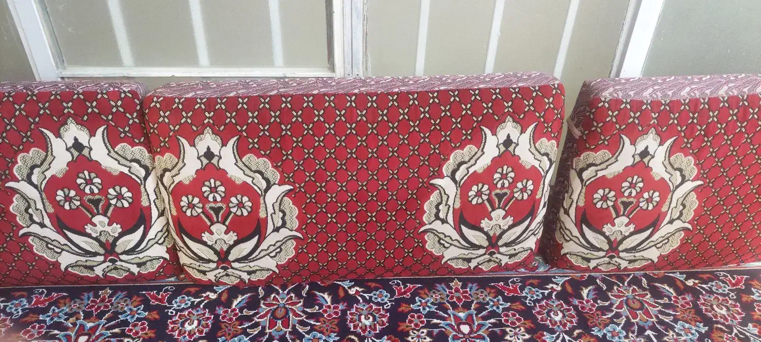 پشتی سالم تازه تعمیر|پشتی|همدان, |دیوار