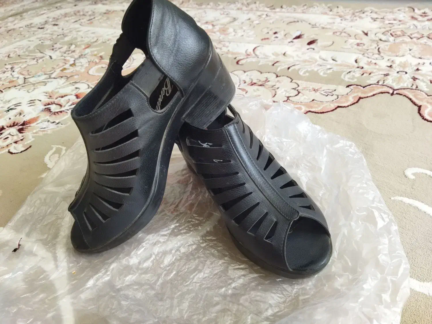 کفش تابستانی زنانه|کیف، کفش، کمربند|نیشابور, گنبد سبز|دیوار