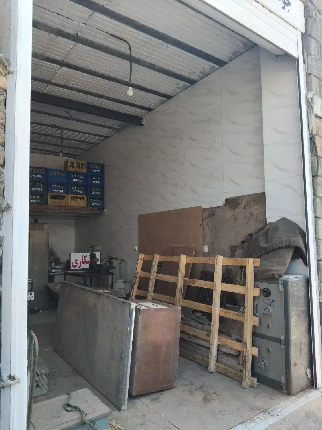 اجاره مغازه ۳۰ متری|اجارهٔ مغازه و غرفه|شاهین‌شهر, حاجی آباد|دیوار