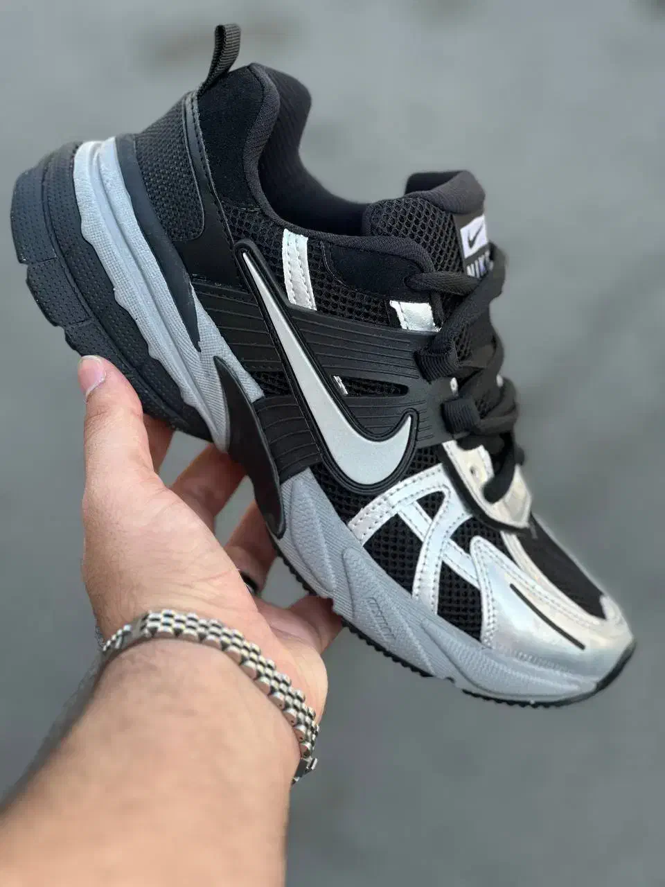 کتانی v2k|کیف، کفش، کمربند|قم, حقیقت|دیوار