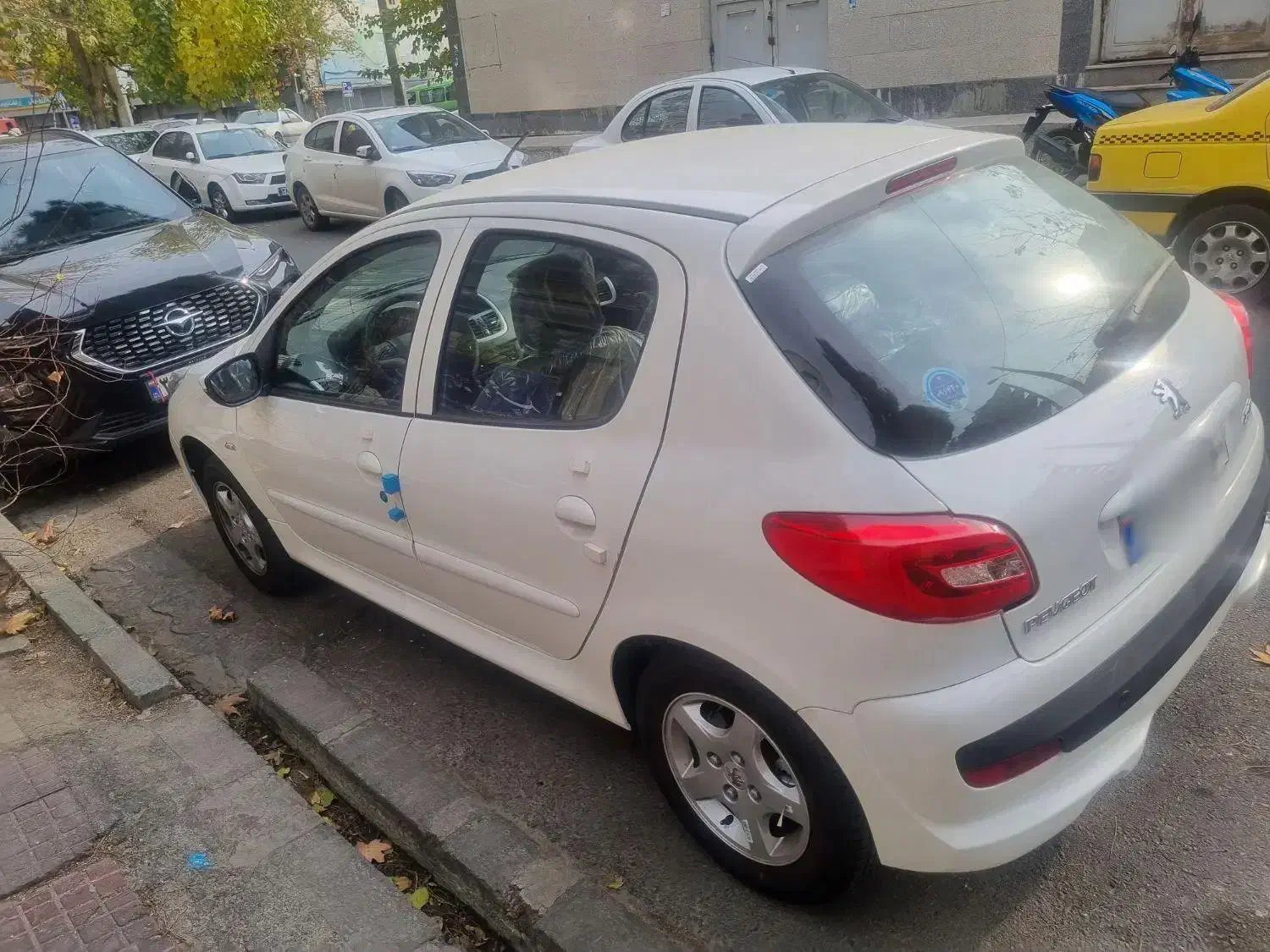 207 اتومات سقف فلز|خودرو سواری و وانت|تهران, بلوار کشاورز|دیوار