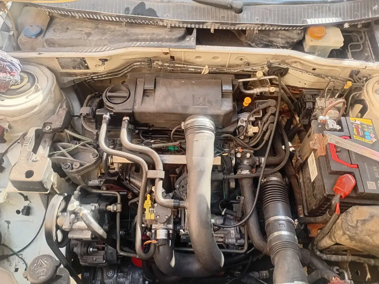 خودروی سمند مدل ۹۱ seو رنگ سفید|خودرو سواری و وانت|مشهد, حسابی جنوبی (شهرک غرب)|دیوار