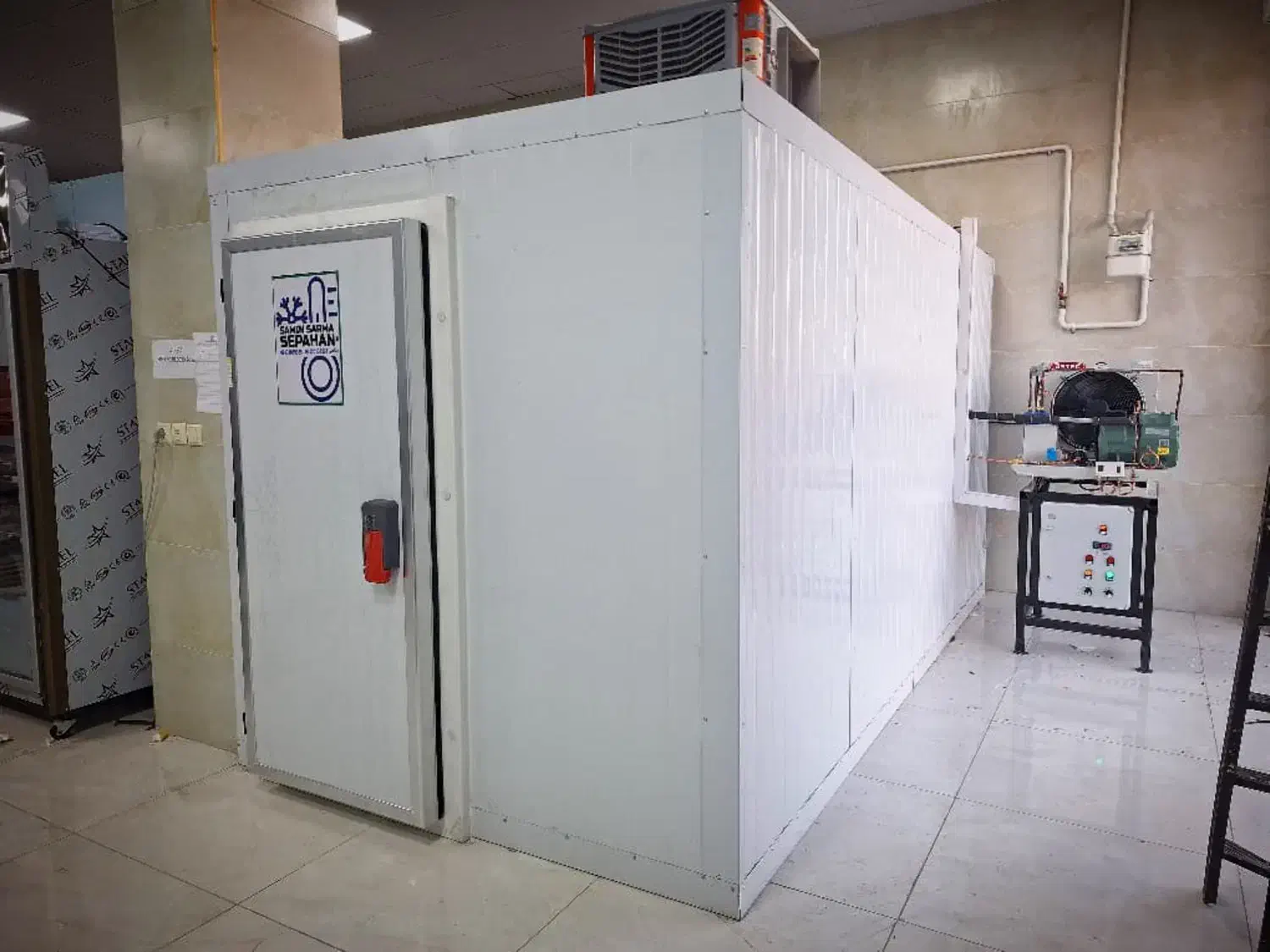4342 فروش و اجرا انواع  4342  سردخانه  4342|ماشین‌آلات صنعتی|رامسر, |دیوار