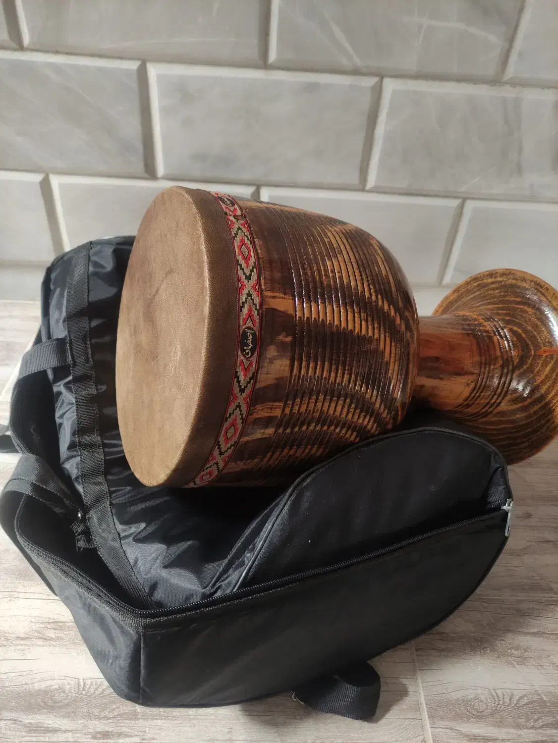 تنبک|سازهای سنتی|کنگاور, |دیوار