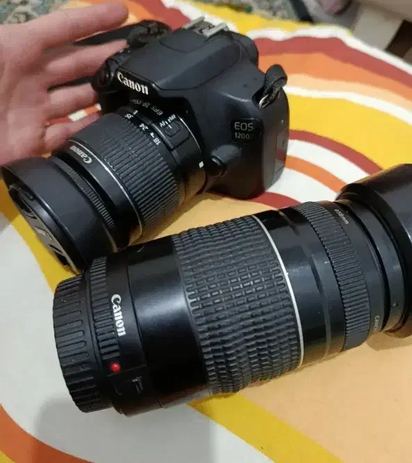 دوربین کنون۱۲۰۰D|دوربین عکاسی و فیلم‌برداری|رشت, چله خانه|دیوار