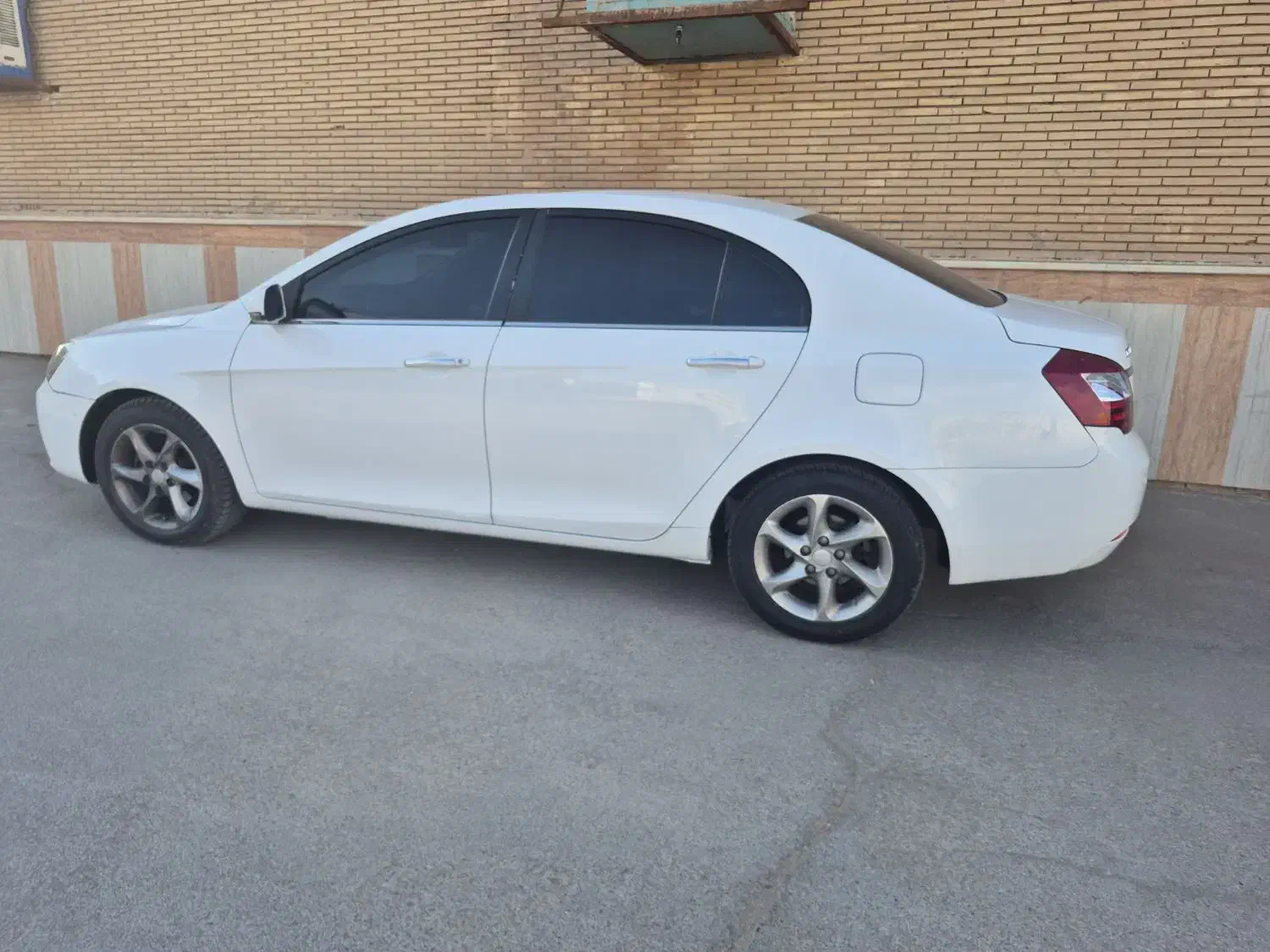 جیلی 2013 خیلی تمیز|خودرو سواری و وانت|یزد, |دیوار