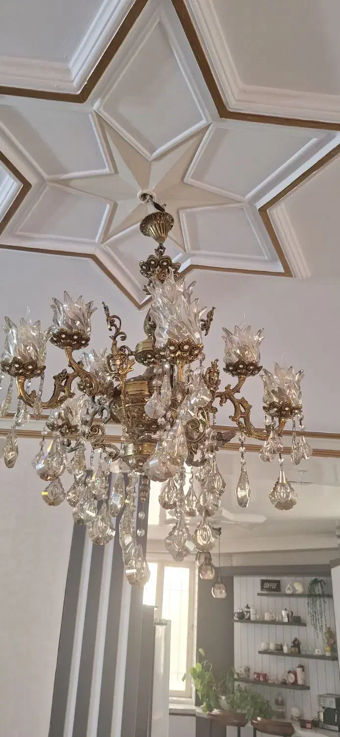 یک عددلوستر ۱۰شعله به همراه دوعدیوارکوب|لوستر و چراغ آویز|ری, دیلمان|دیوار