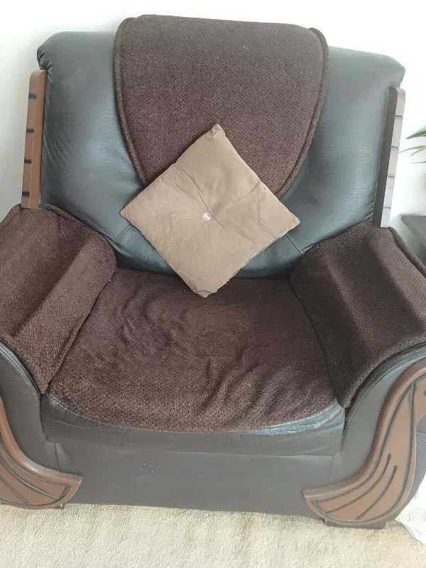 سلام دوستان مبلمان ترکیه ای دسته دوم بعلت جابجای|مبلمان خانگی و میز عسلی|تفت, |دیوار