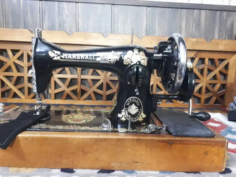 چرخ خیاطی مارشال اصلی  دستی|چرخ خیاطی و ریسندگی|شیراز, وصال|دیوار