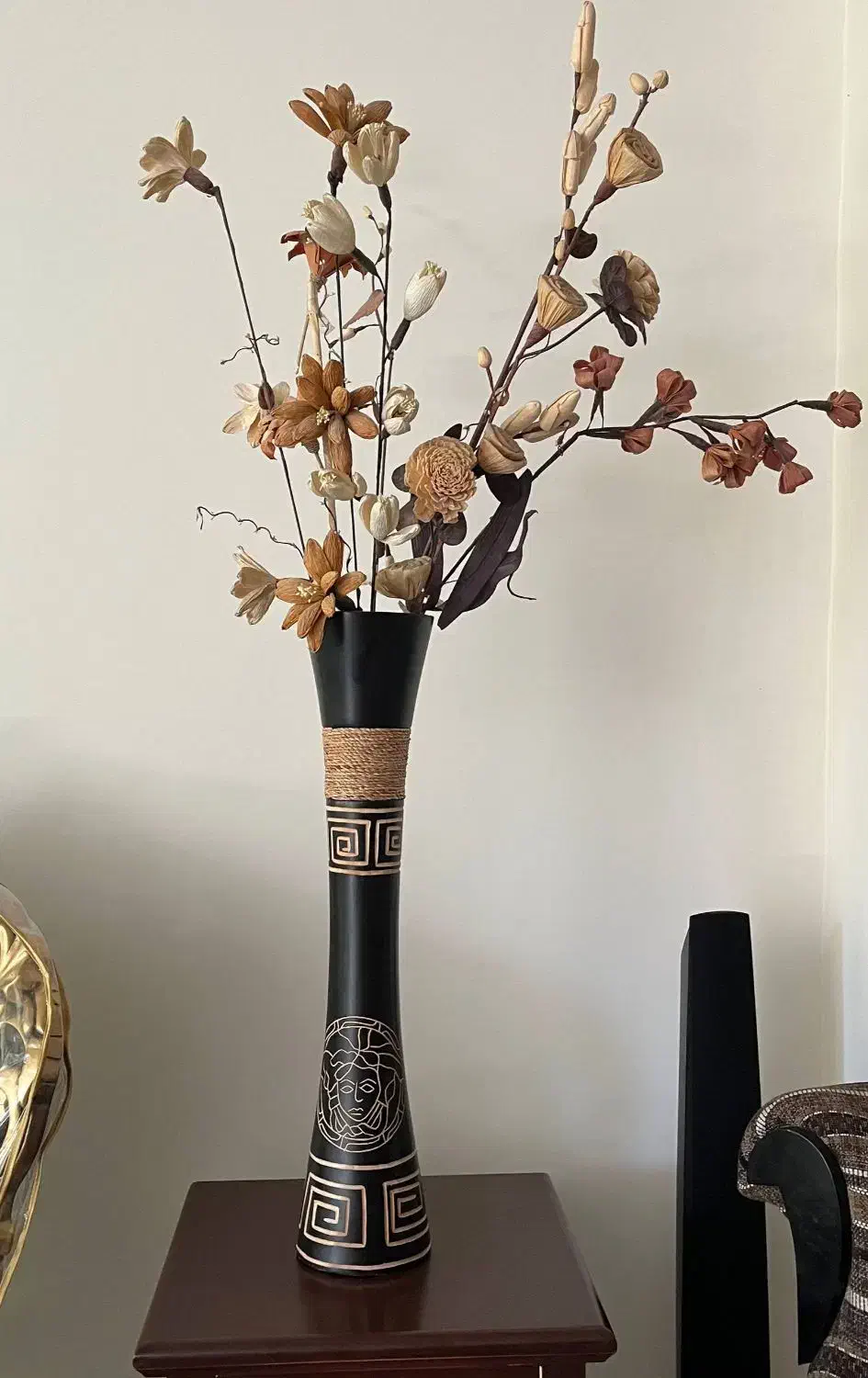 گلدان چوبی|گل مصنوعی|مشهد, هفت تیر (آب و برق)|دیوار