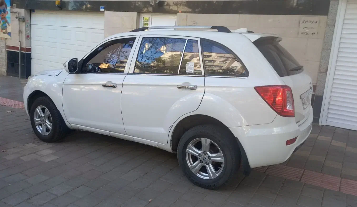 لیفان X60 کاملاسالم استثنایی معاوضه با ماشین سبکتر|خودرو سواری و وانت|همدان, |دیوار