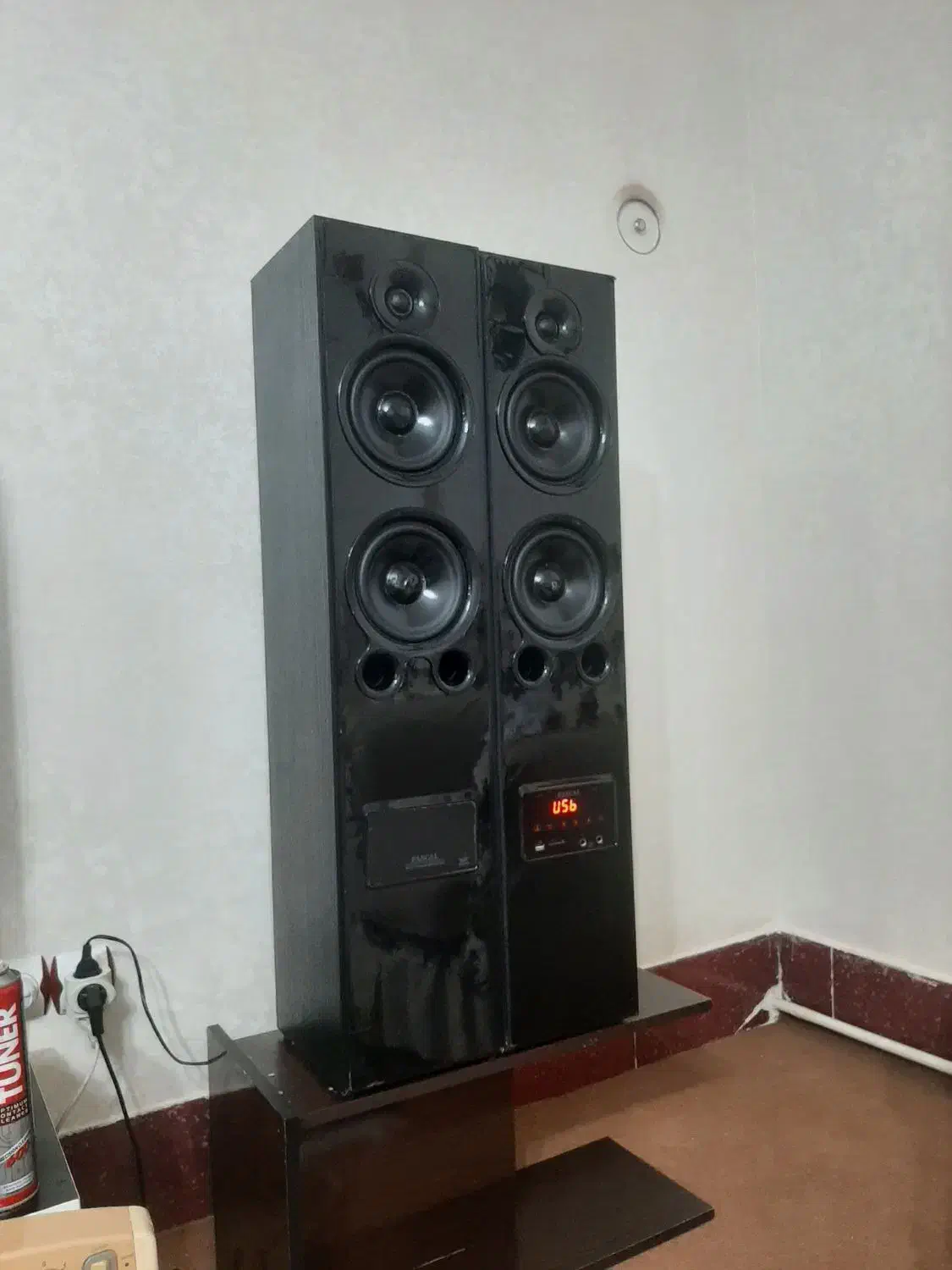 اسپیکر فلشخور و بلوتوثدار بزرگ ایستاده پاسکال|سیستم صوتی خانگی|خوی, |دیوار