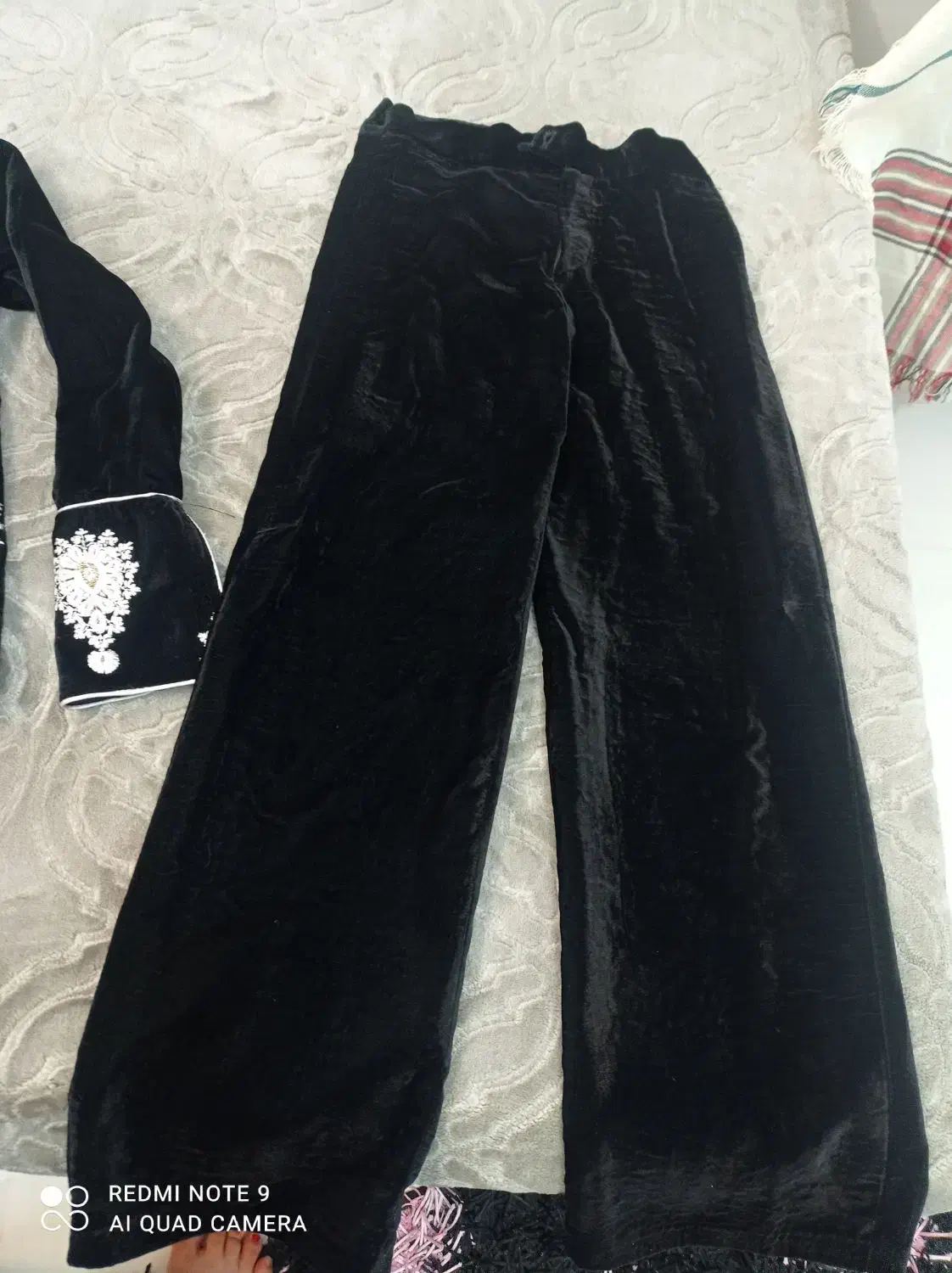 کت و شلوار مخمل دخترونه در حد نو|لباس|گلبهار, شهر جدید گلبهار|دیوار