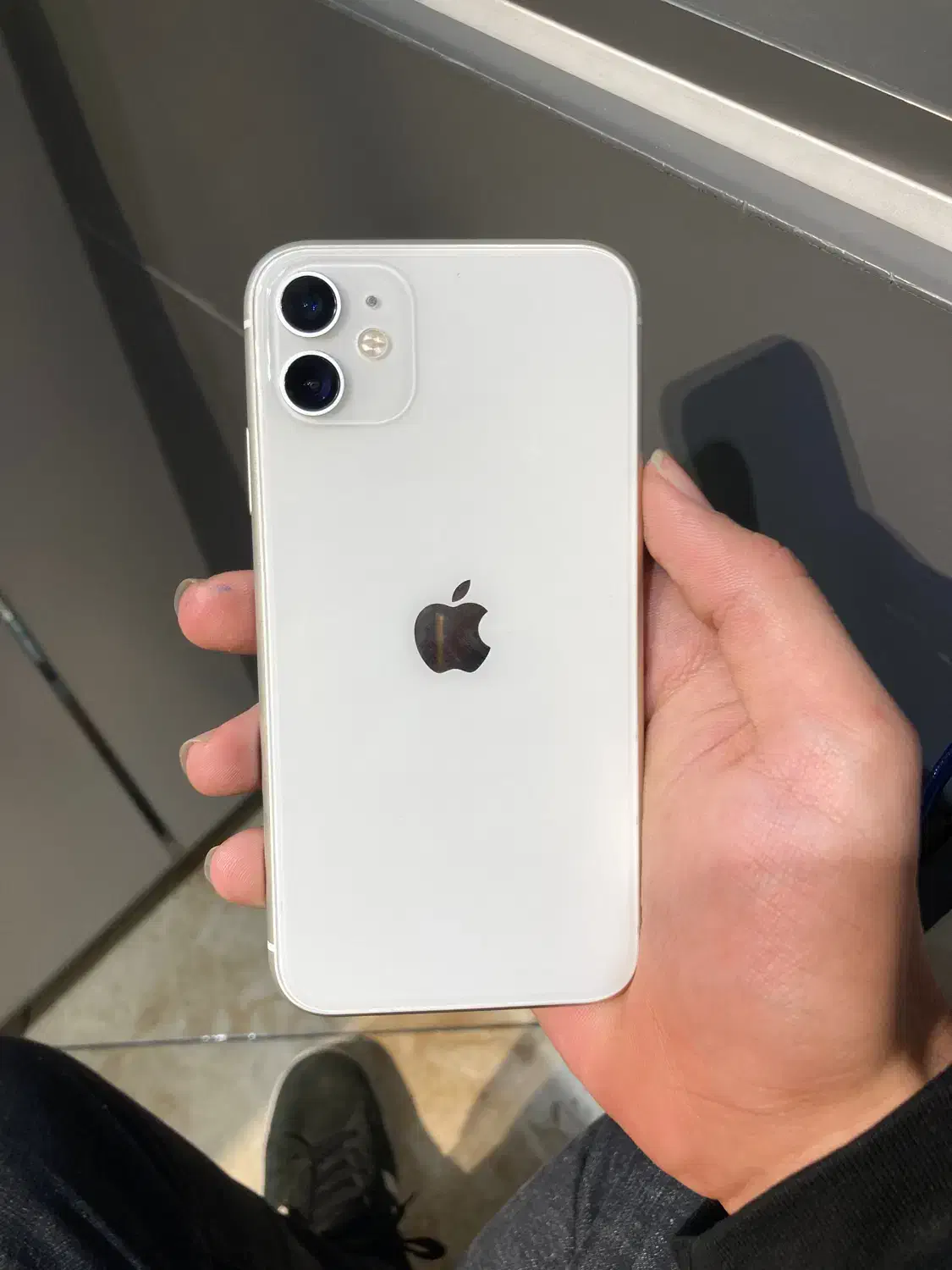 ایفون ۱۱ نرمال سفید|موبایل|تهران, کاشانک|دیوار