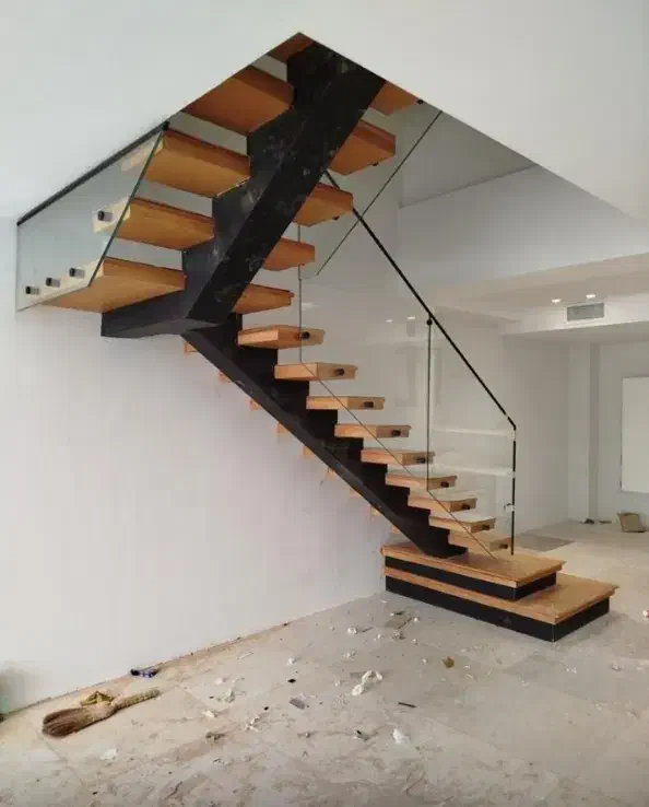 پارتیشن حمام نرده و بالکن شیشه ای سکوریت کرکره درب|خدمات پیشه و مهارت|قم, سالاریه|دیوار