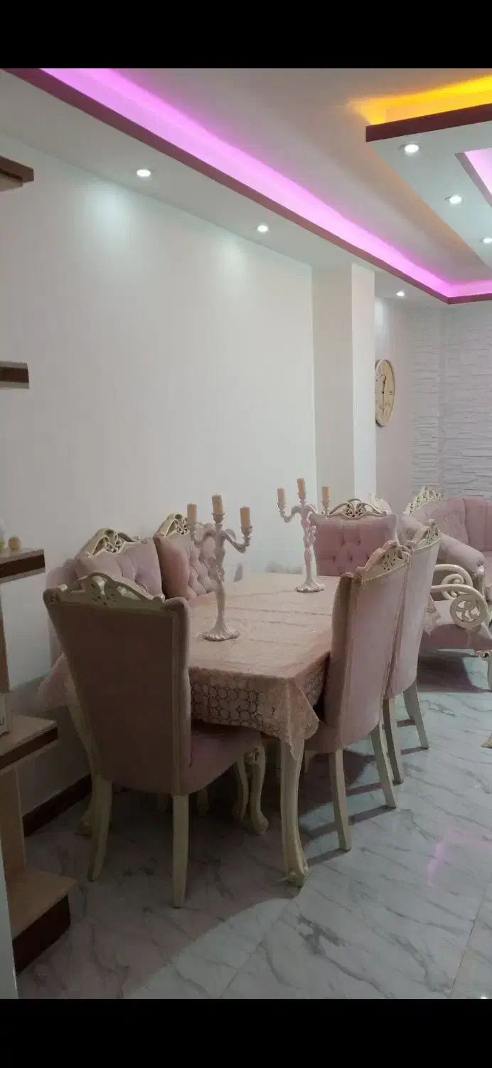 مبل و میز ناهار خوری|مبلمان خانگی و میز عسلی|رشت, دخانیات|دیوار