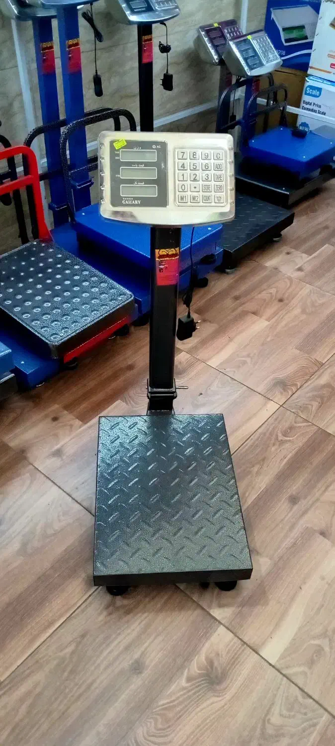 ترازو ۱۵۰کیلویی ۳۰×۳۵سانت باسکولی تاشو|فروشگاه و مغازه|لاهیجان, بازکیاگوراب|دیوار