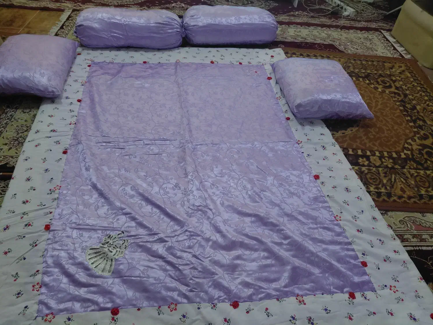 لحاف عروس ۲عدد لحاف ۲عدد بالش و۲عدد متکا|رختخواب، بالش، پتو|ارومیه, |دیوار