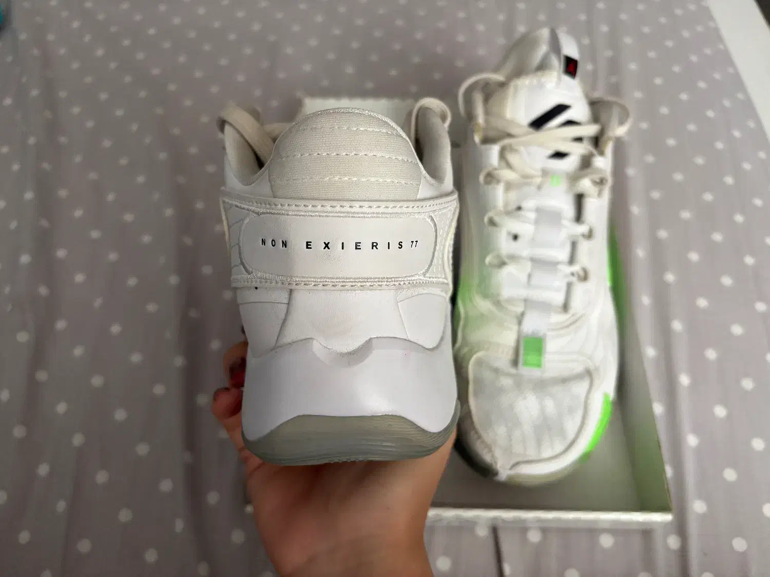 کتونی وزرشی   اورجینال|کیف، کفش، کمربند|رشت, گلسار|دیوار