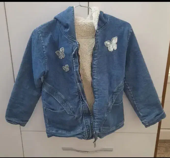 دو عدد کاپشن دخترانه|کفش و لباس بچه|میبد, |دیوار